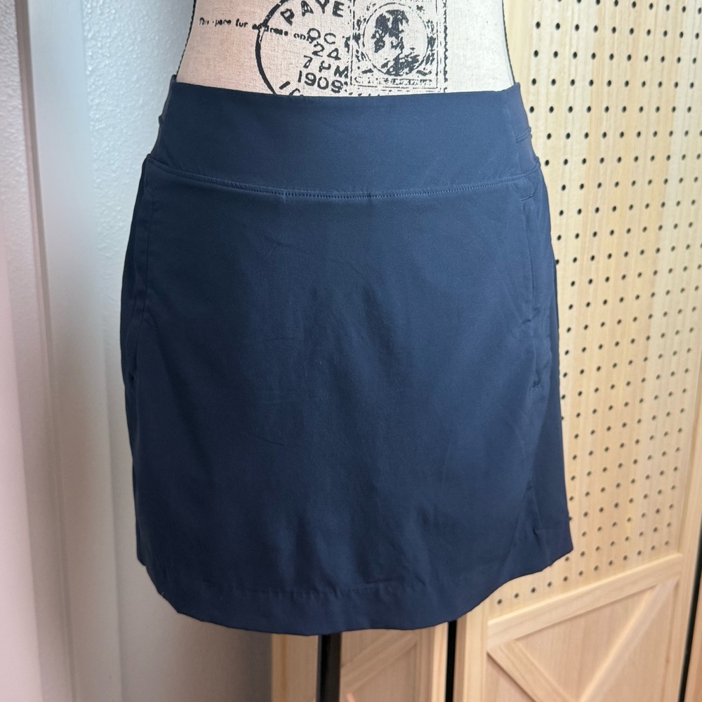 ATHLETA Navy Skort Size 6 Golf Tennis Built-In Shorts Pockets Stretch Activewear - Picture 2 of 11
